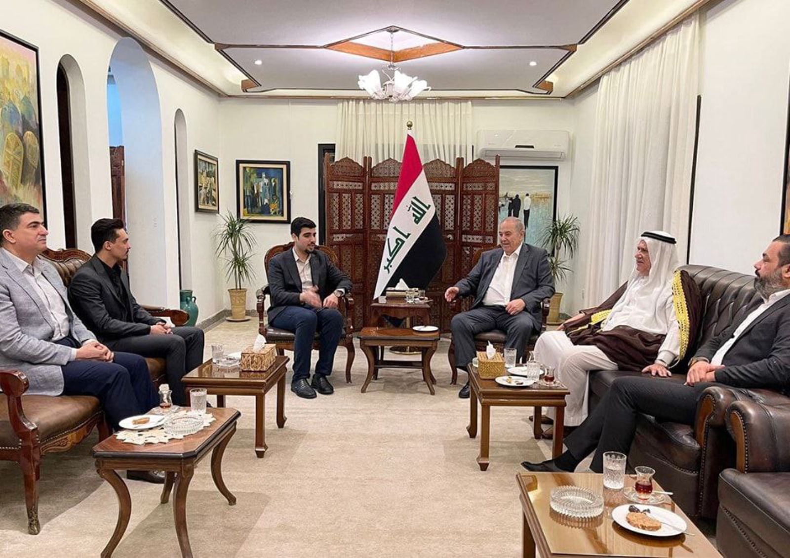 مركز عشتار لدعم الديمقراطية في ضيافة الدكتور أياد علاوي