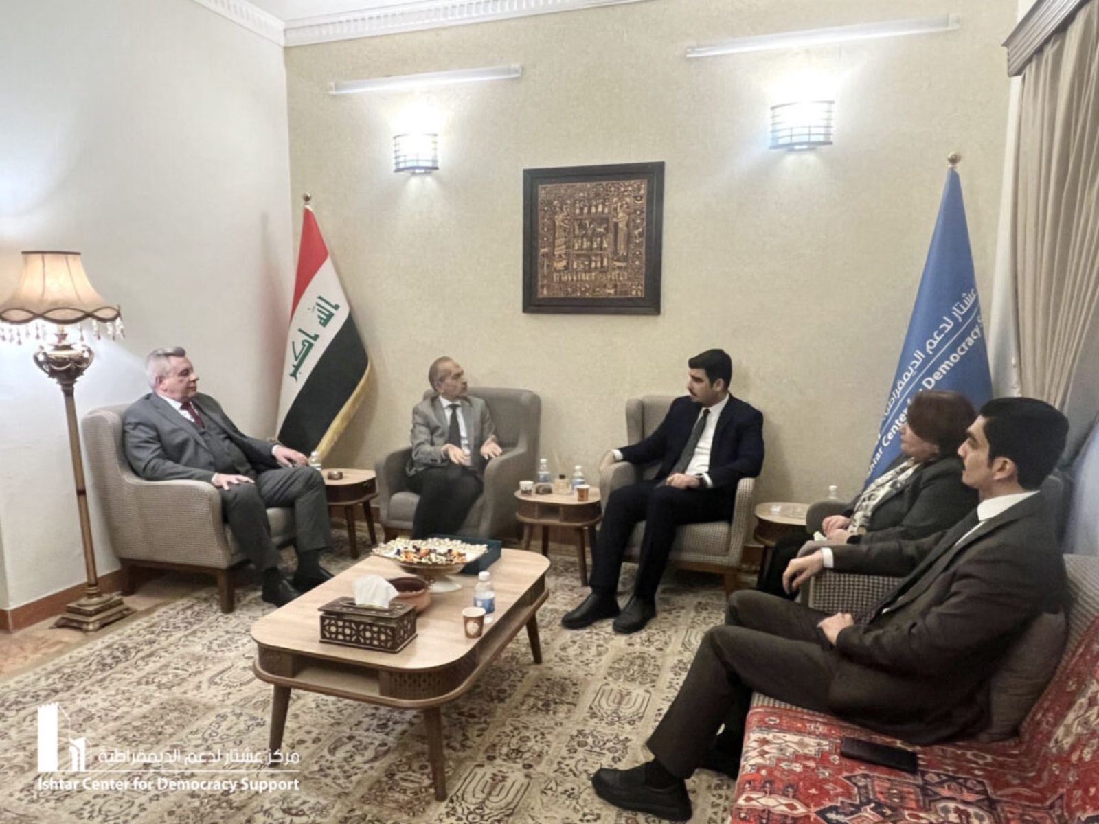 زيارة حسن توران لمركز عشتار لدعم الديمقراطية في بغداد
